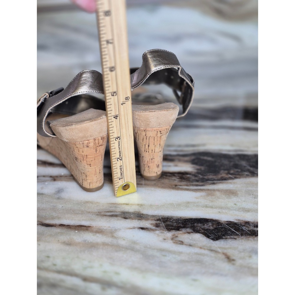 Aerosoles Mega Plush Bronze Metallic Cork Wedge Sandals Size 9.5M Vacation Boho - Picture 6 of 11